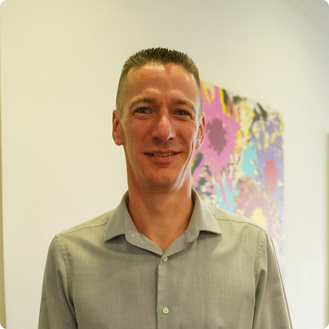 Wayne Russe, Account Director